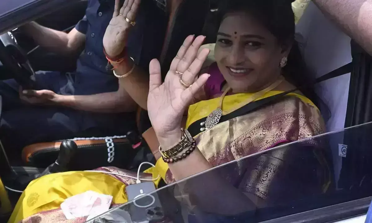 AP Home Minister Vangalapudi Anitha Escapes Accident in Eluru District