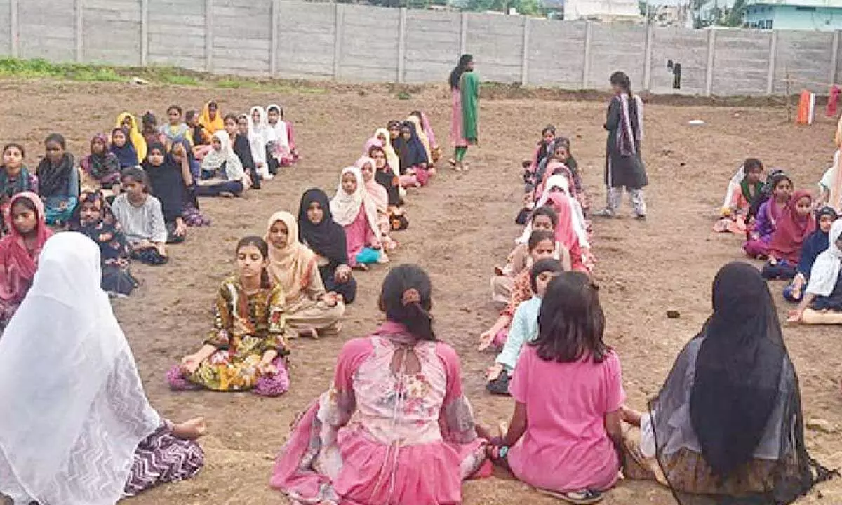 Jainoor girls school turns into a boon for wannabe students