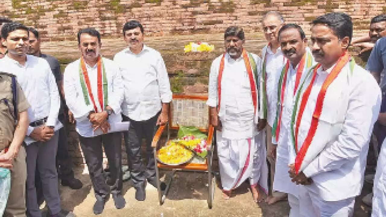 Deputy CM Bhatti Vikramaka addressing media persons after visiting Buddhist monument in Nelakondapalli, along with Ministers Ponguleti Srinivas Reddy and Jupally Krishna Rao on Monday.