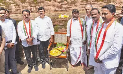 Deputy CM Bhatti Vikramaka addressing media persons after visiting Buddhist monument in Nelakondapalli, along with Ministers Ponguleti Srinivas Reddy and Jupally Krishna Rao on Monday.