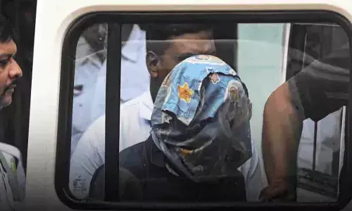 CBI Brings Allegedly Acuused Sanjoy Roy To Kolkata Headquarters