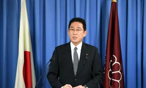 Japanese PM announces he wont run for ruling party president