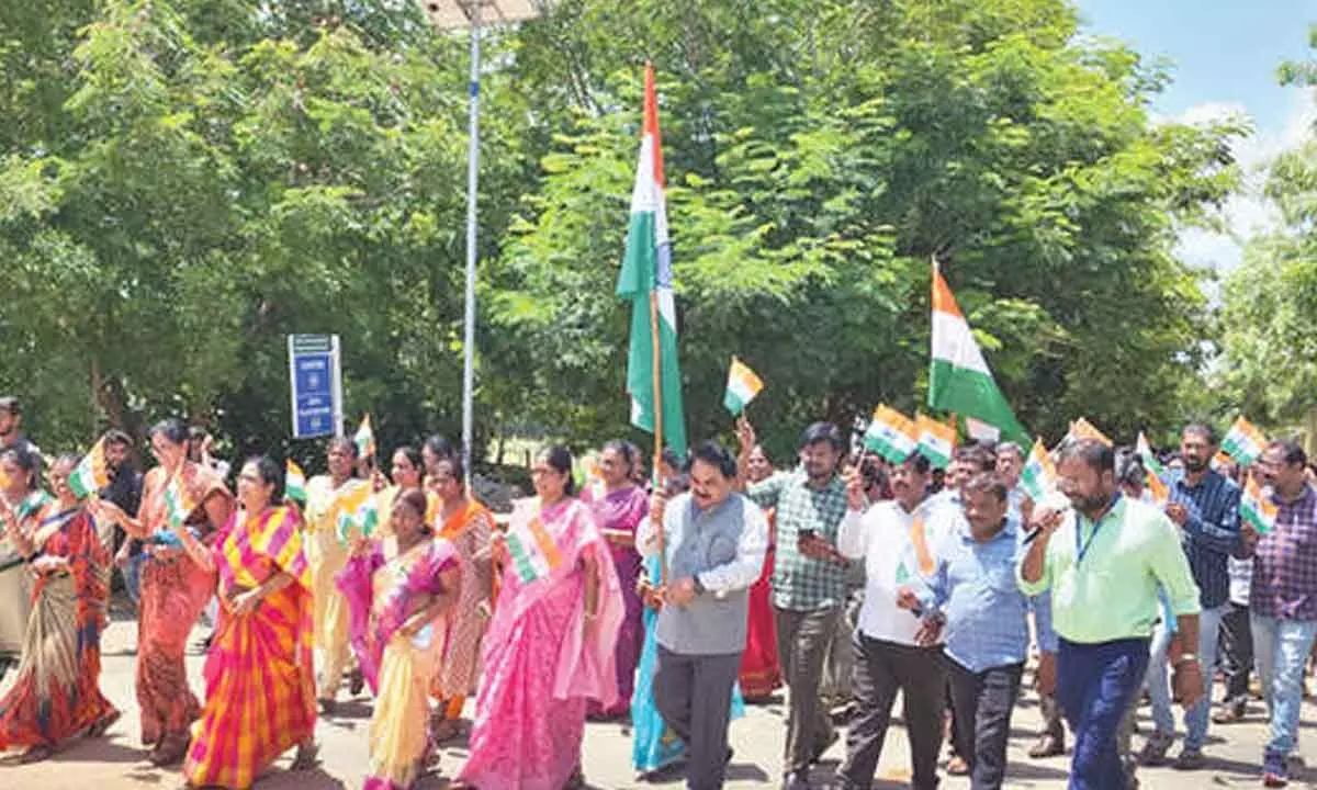 Vikrama Simhapuri University takes out Har Ghar Tiranga rally