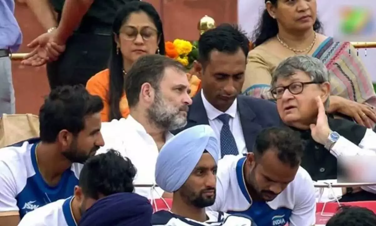 Congress Criticises Rahul Gandhi’s Seating at Red Fort Event