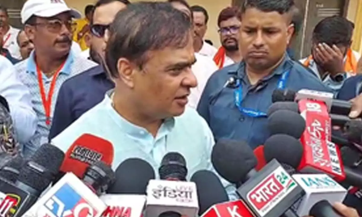 Assam CM praises Champai Soren, triggers speculation of political switch