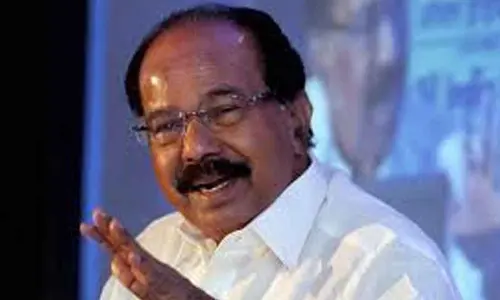 Moily advocates fearless freedom, calls for empowerment