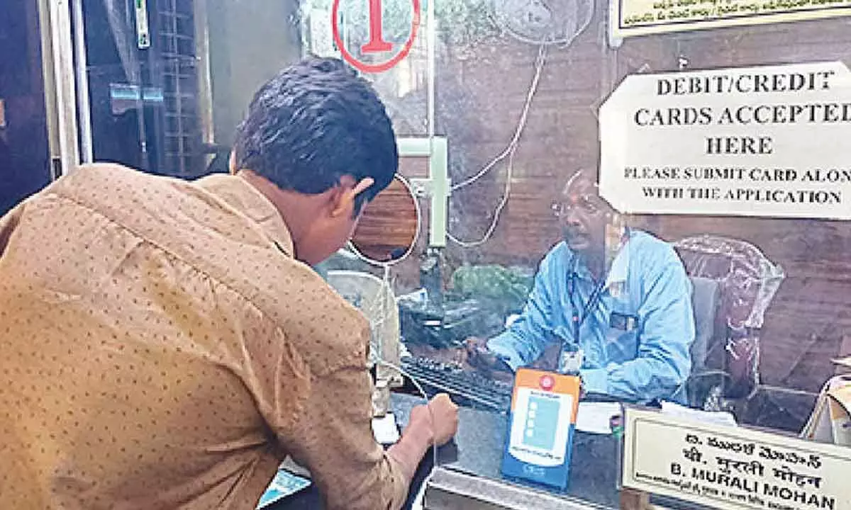 Railways allows UPI payments at ticket counters