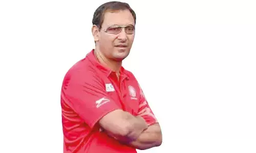 Forget past, think about future: coach Harendras advice to womens hockey team