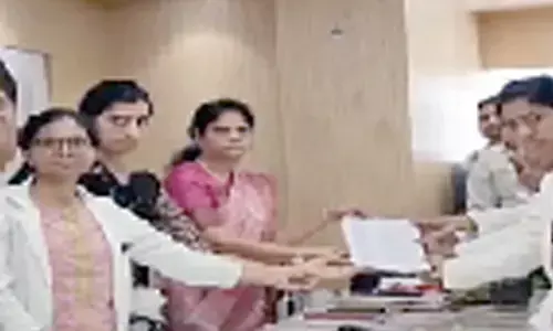 Junior doctors meet women’s panel chief