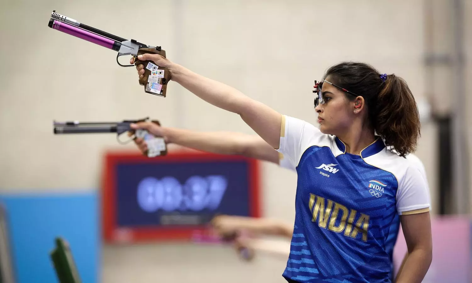 Ace Indian shooter Manu Bhaker felicitated in Chennai