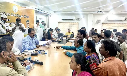 RTI activist demands display boards on fee at schools