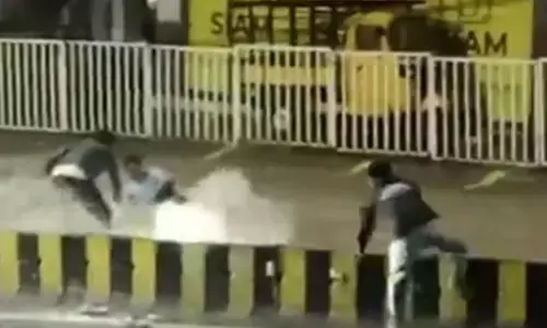 One killed as heavy rain lashes Hyderabad