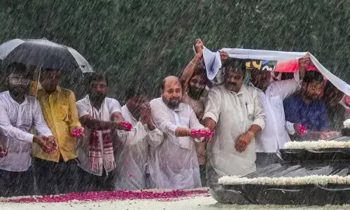 Youth Congress pays tribute to Rajiv Gandhi