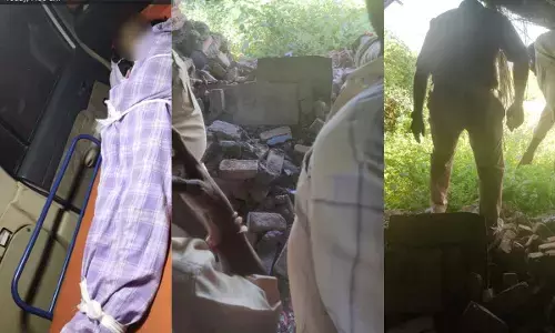 Gadwal: 8 years old  kid dies due to Municipal Negligence.