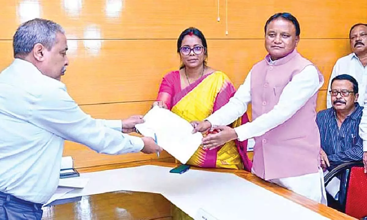 BJP’s Mamata Mohanta files nomination for RS bypoll