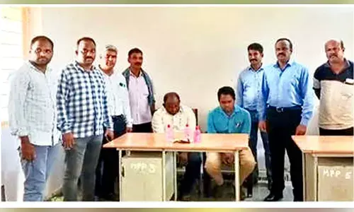 2 panchayat staff nabbed by ACB