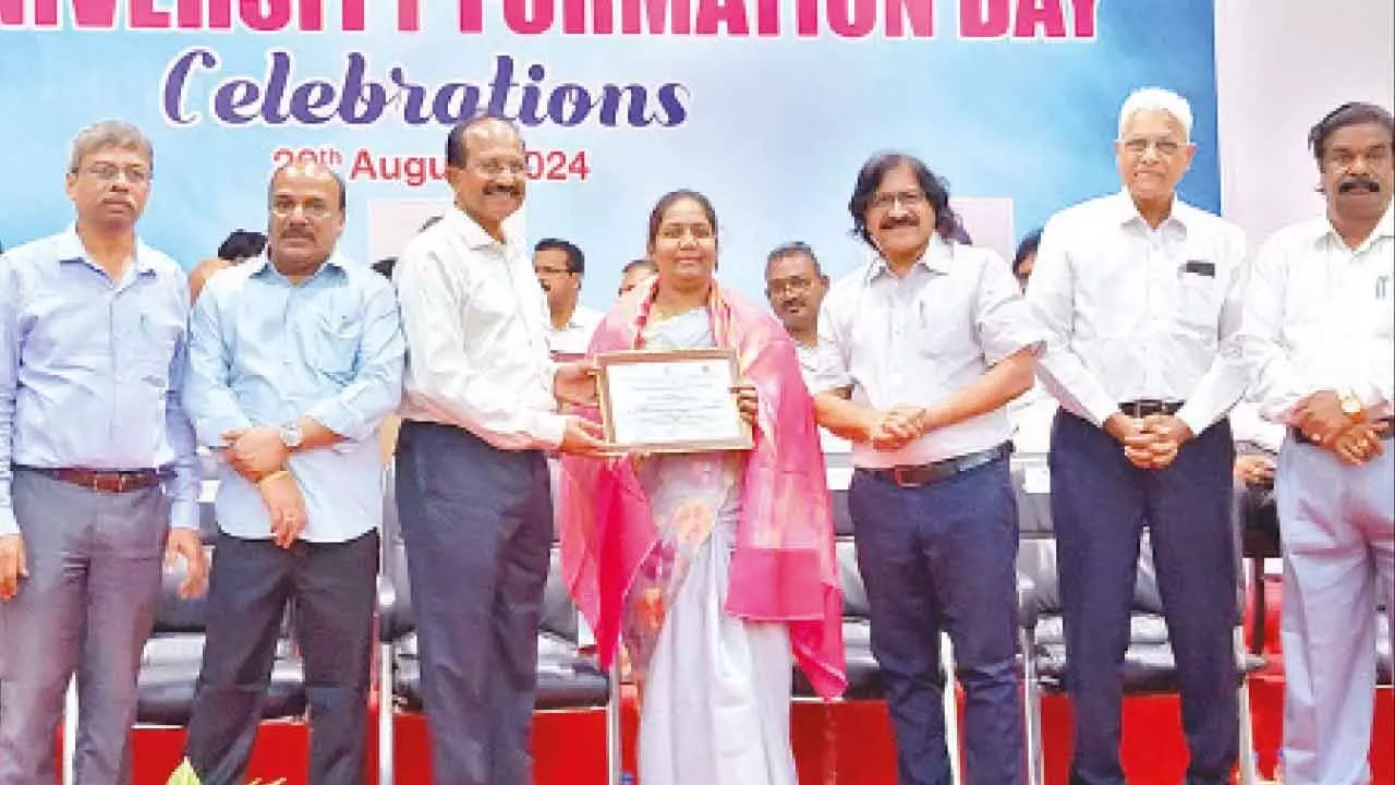 QIS faculty gets Upadhyay Award