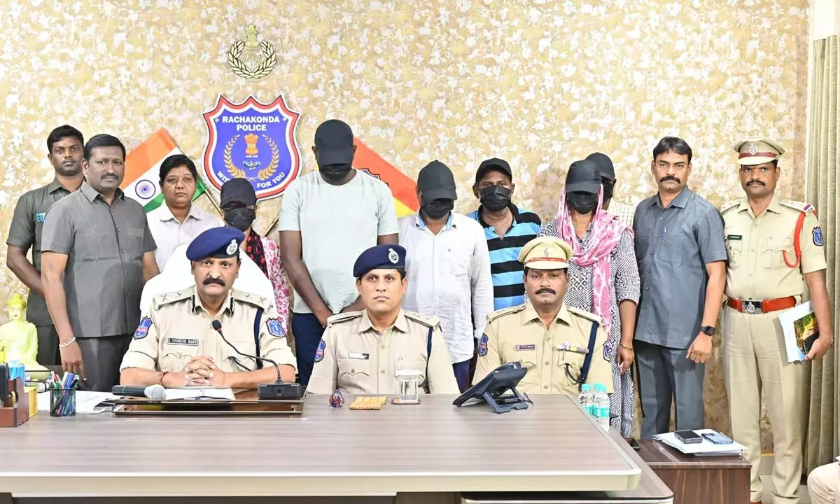 Malkajgiri SOT Police Arrest Six for Duping Victims by Impersonating Government Officials