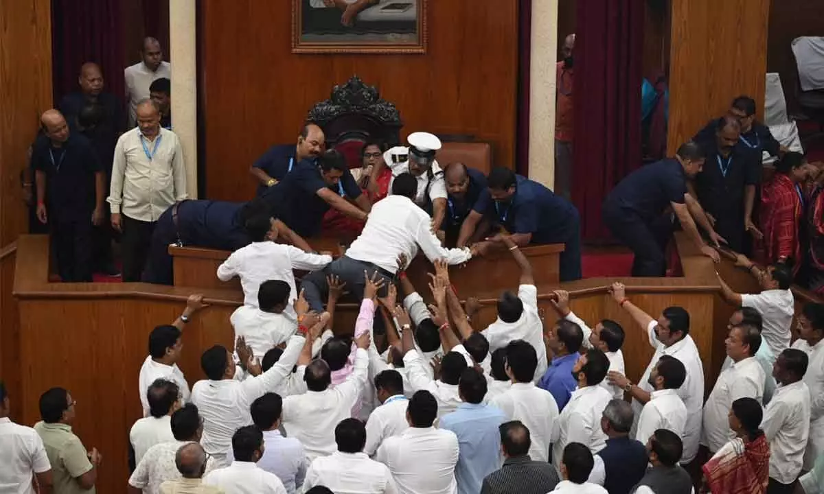 Uproar in Odisha Assembly over hooch tragedy