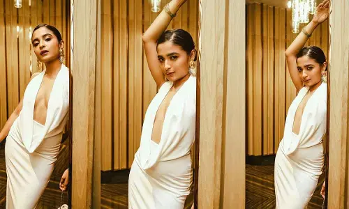 Chaithra J Achar turns simple outfit into bold fashion statement