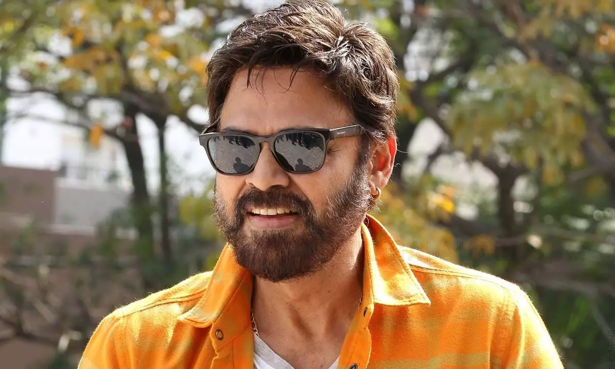 A lovely song filmed on Venkatesh, Aishwarya Rajesh in Pollachi