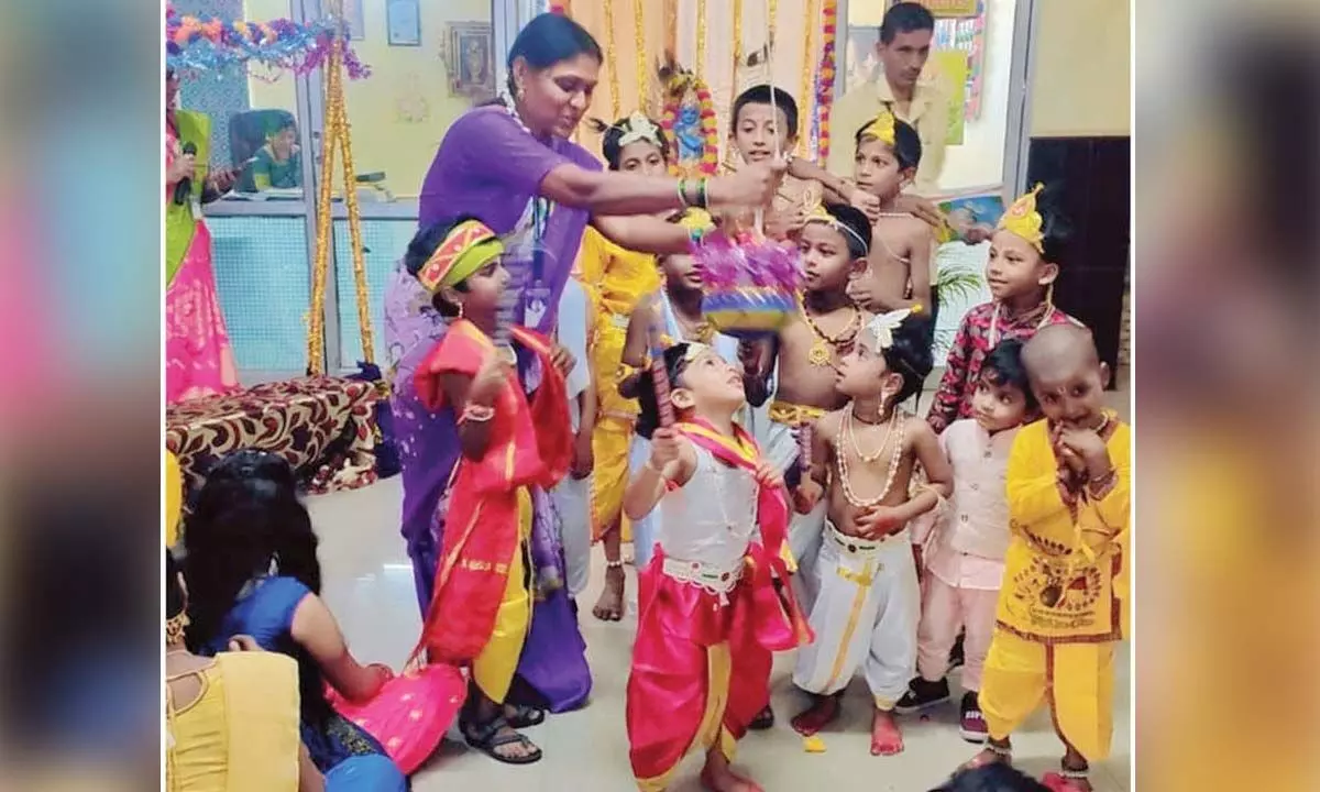 Krishnaveni School celebrates Krishna Janmashtami