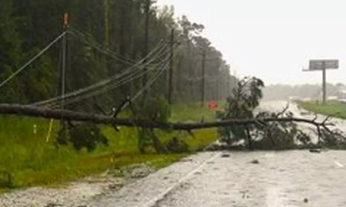 Thousands left without power after severe storms in Victoria