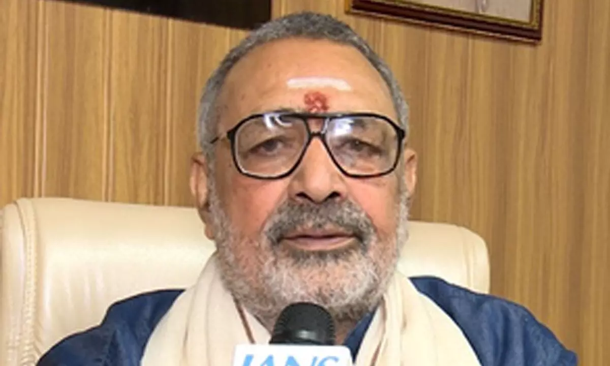 Giriraj Singh challenges Cong to contest J&K polls alone