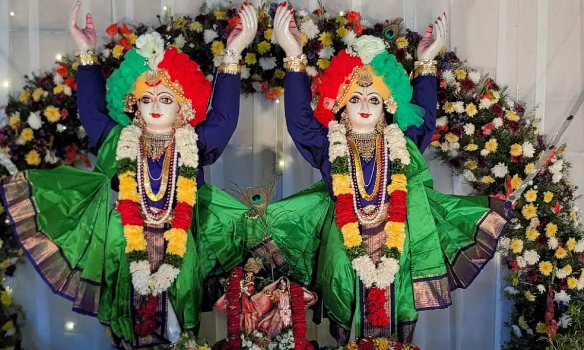 ISKCON organises Sri Krishna Janmashtami at HMT Swarnapuri colony in Hyderabad