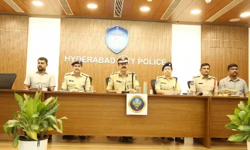 Hyderabad police seize 8.5 kg drugs, arrests three