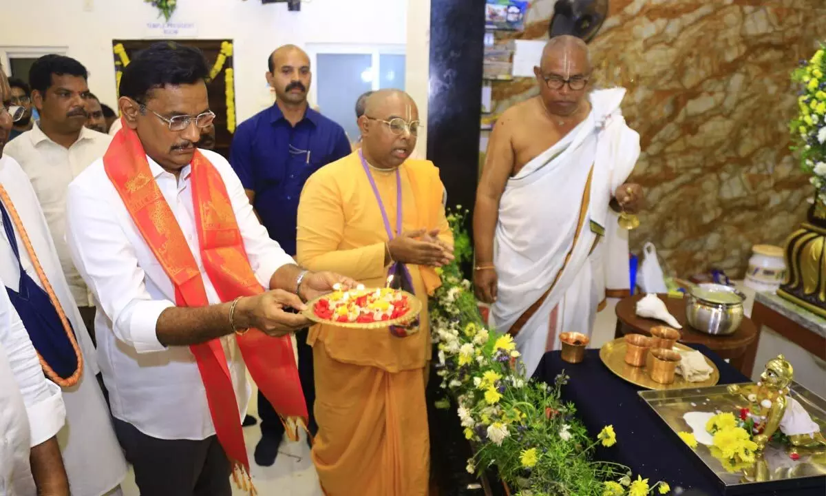 MP Kesineni Sivanath taking part in Sri Krishna Janmashtami celebrations held at ISKCON temple in Vijayawada on Monday