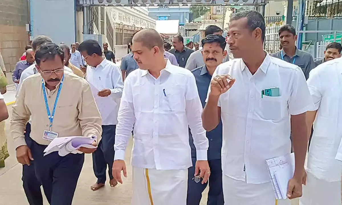 CVSO inspects four Mada streets at Tirumala