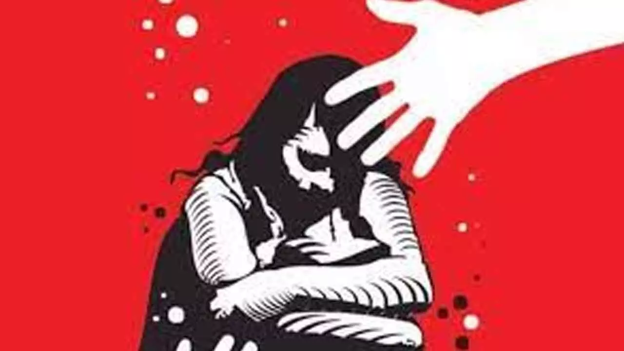 Father rapes daughter in Maharashtra