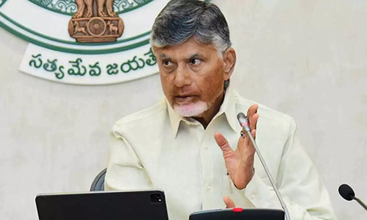 Chandrababu announces compensation to kin of deceased in collapse of landslides in Vijayawada