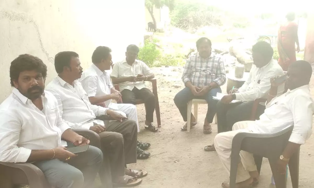 All-Party Committee Leaders Visit Durga Nagar School in Ieeza Municipality, Highlight Severe Issues