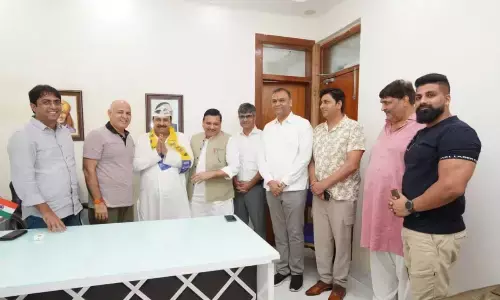 Sisodia welcomes councillor Ramchandra back to party