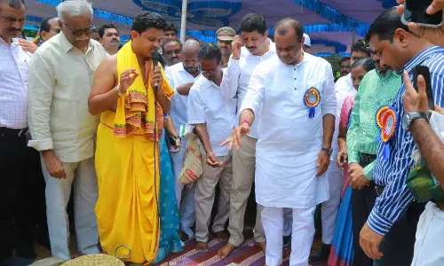 50,000 for 10 GPA in SSC exams: Minister Komatireddy