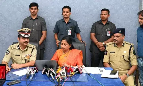 Home Minister Anitha launches e-portal for Ganesh Chaturthi