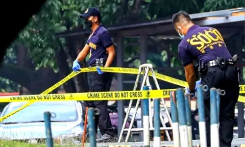 Six dead, two injured after car plunges off highway in Philippines