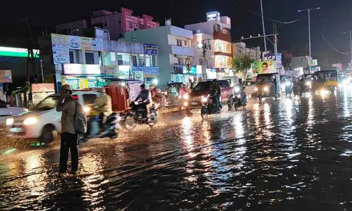 Heavy Rains cause landslides and destruction of two houses in Vijayawada