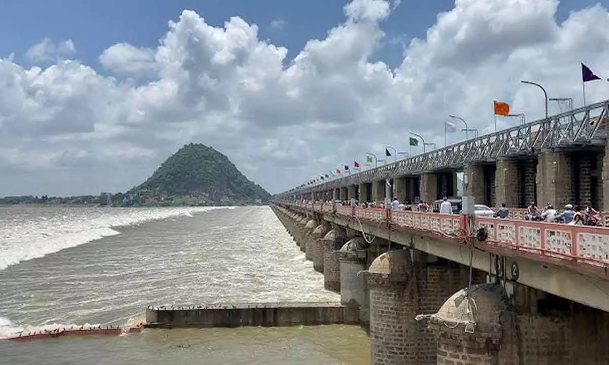 Krishna river in spate due to heavy rains, Prakasam barrage overflows