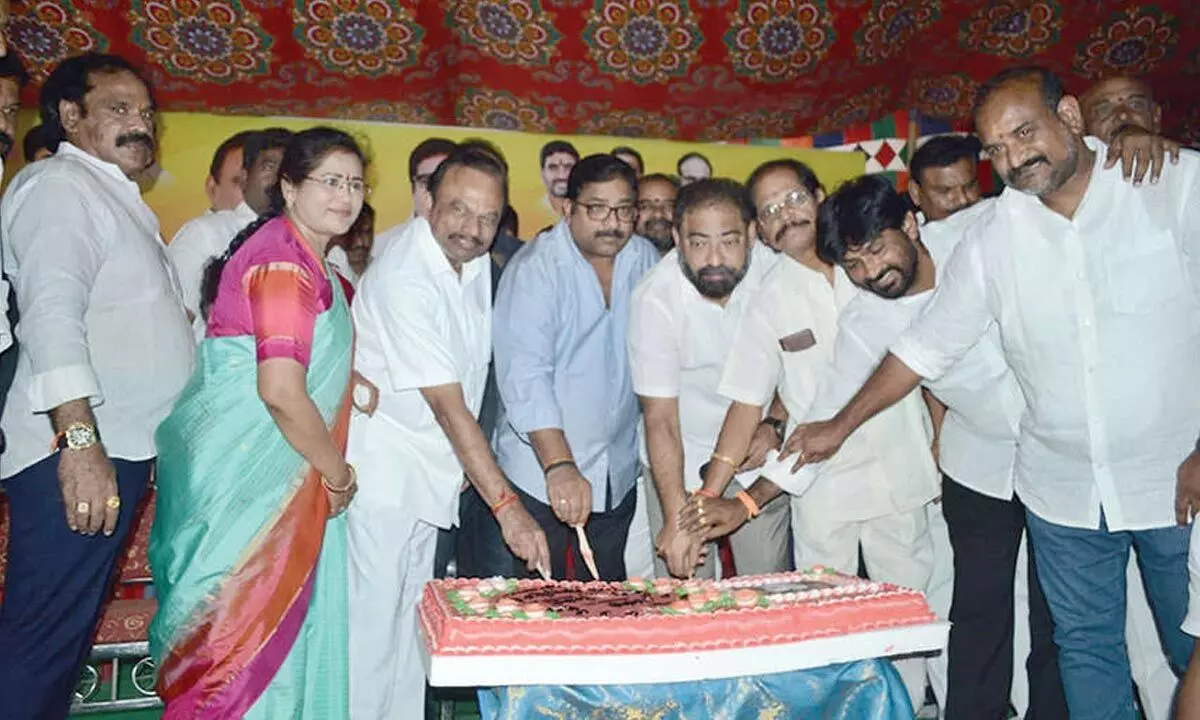 MP, MLA celebrate Pawan Kalyan’s birthday in Ongole