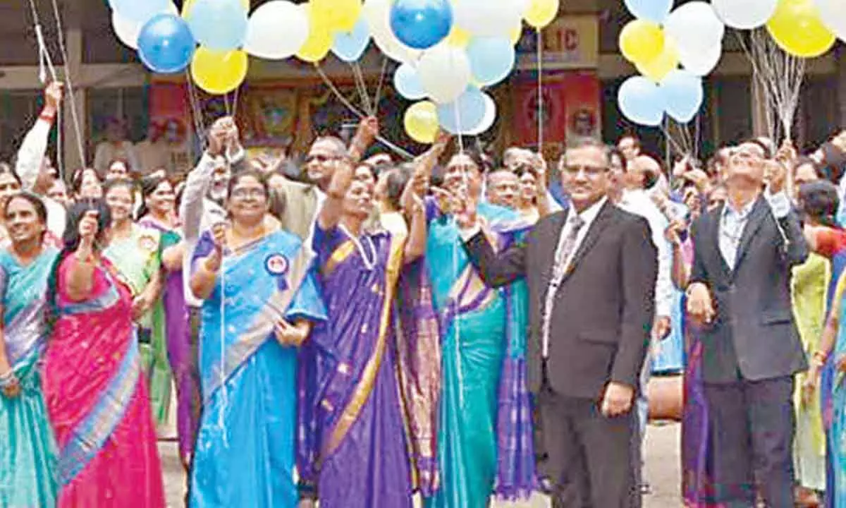 LIC of India celebrates Formation Day in Hyd