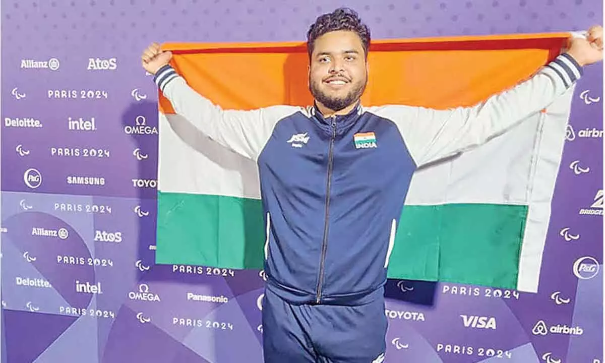 Kathuniya bags silver in men’s discus throw F-56