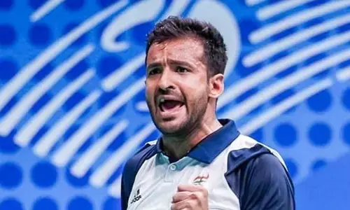 Nitesh clinches Paralympic gold in badminton