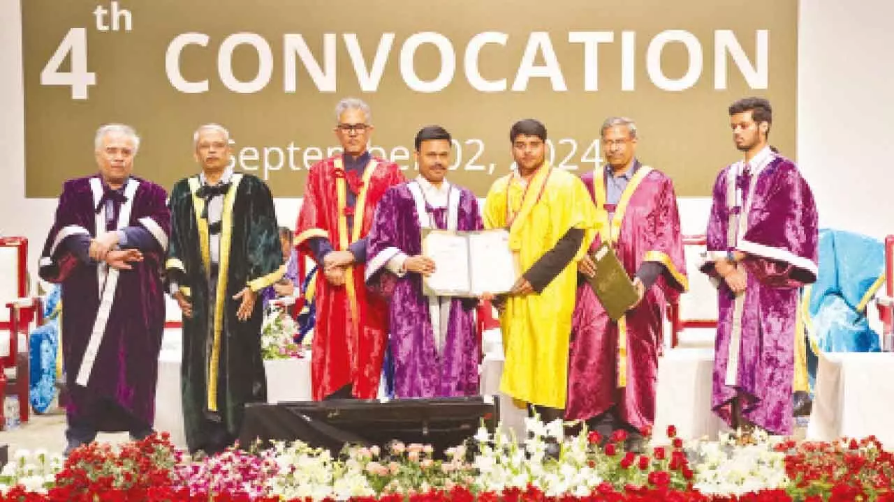 SRM-AP hosts 4th Convocation, fetes graduates