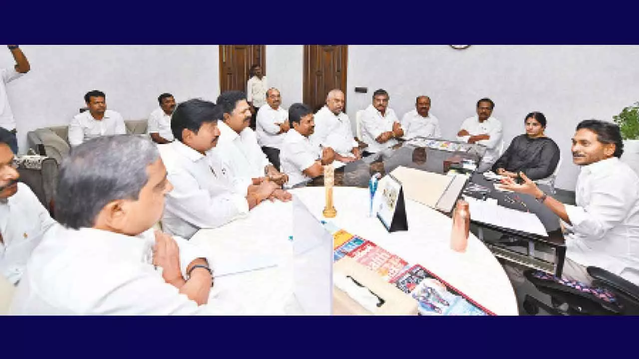 YSRCP announces Rs 1 cr, to distribute aid itself