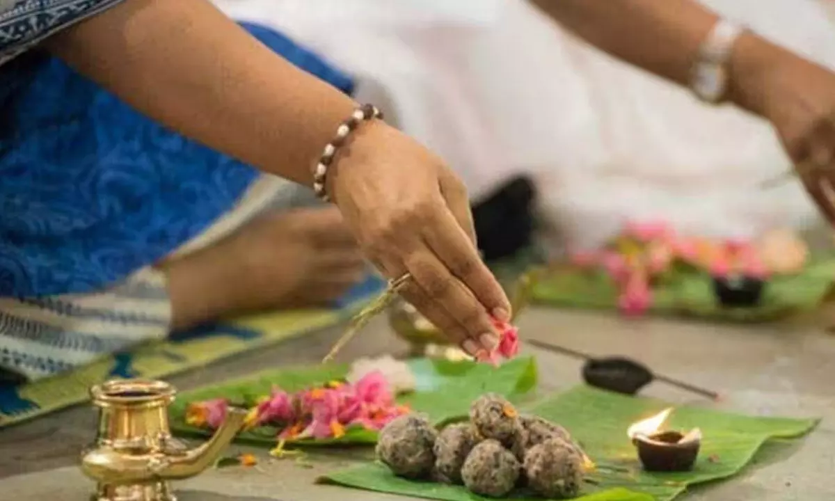 Pitru Paksha 2024: How Women Are Taking On The Role Of Performing Shradh