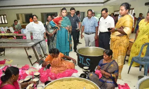 Prakasam dist mobilises massive food aid