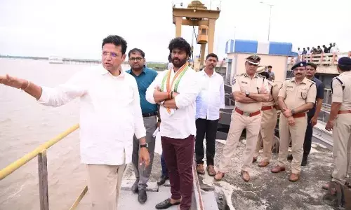 Alert residents of flood-prone areas: Minister Sridhar Babu